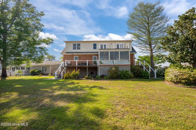 904 Coral Court, New Bern, NC 28560