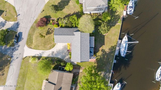 904 Coral Court, New Bern, NC 28560
