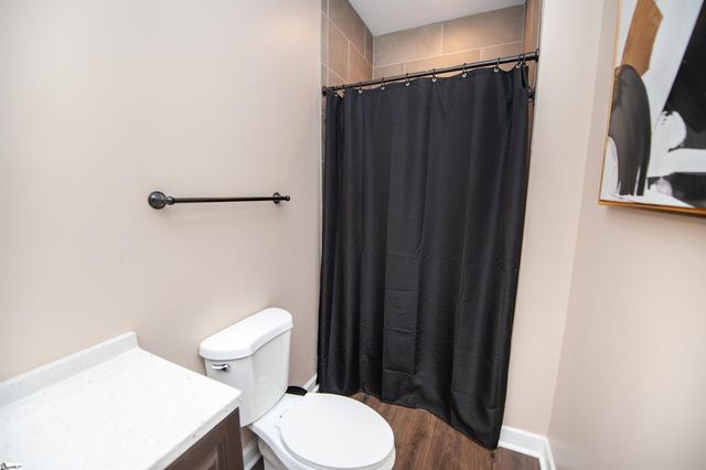 384 Cunningham Road, Woodruff, SC 29388