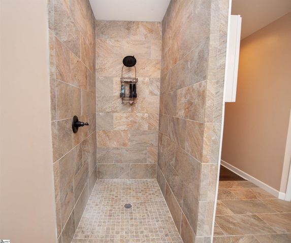 384 Cunningham Road, Woodruff, SC 29388