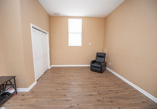 384 Cunningham Road, Woodruff, SC 29388