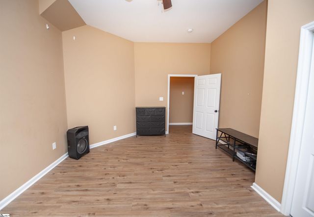 384 Cunningham Road, Woodruff, SC 29388