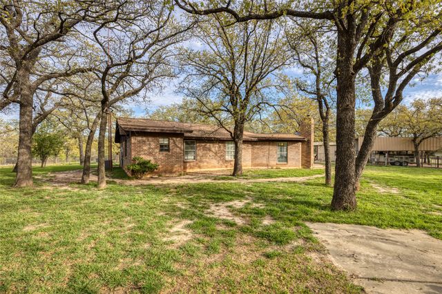 243 County Road 3851, Poolville, TX 76487