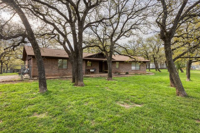 243 County Road 3851, Poolville, TX 76487