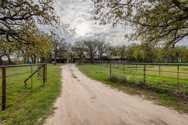 243 County Road 3851, Poolville, TX 76487