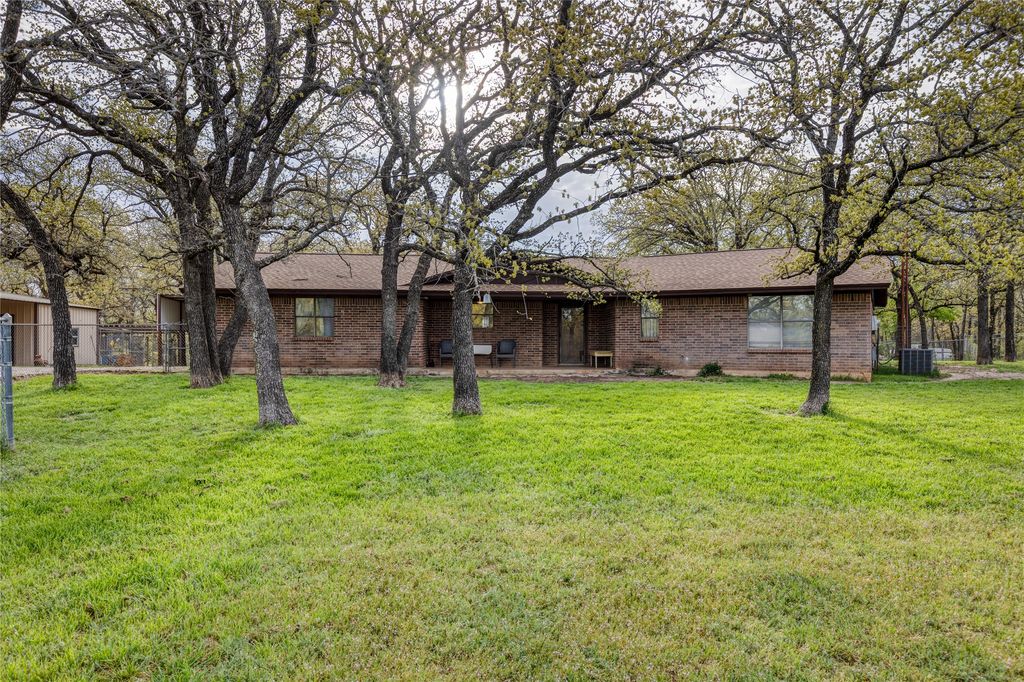 243 County Road 3851, Poolville, TX 76487