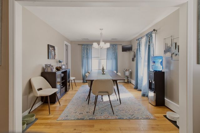 5 Beejay Ct, Warren, RI 02885