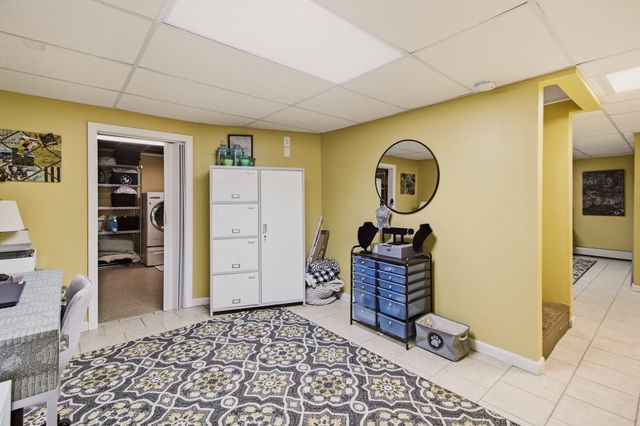 5 Beejay Ct, Warren, RI 02885