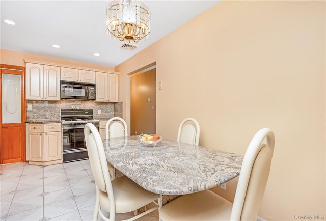 147-58 7th Avenue, Whitestone, NY 11357