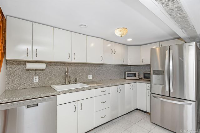 147-58 7th Avenue, Whitestone, NY 11357