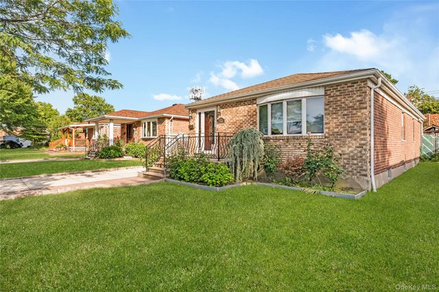 147-58 7th Avenue, Whitestone, NY 11357
