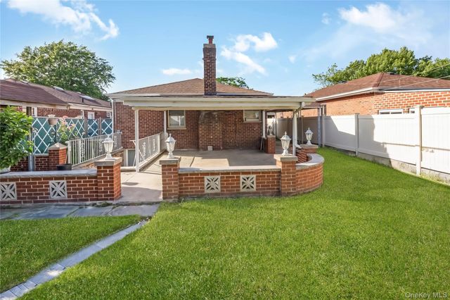 147-58 7th Avenue, Whitestone, NY 11357