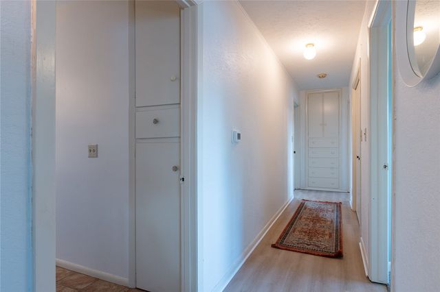 911 NW 10th Street, Bentonville, AR 72712
