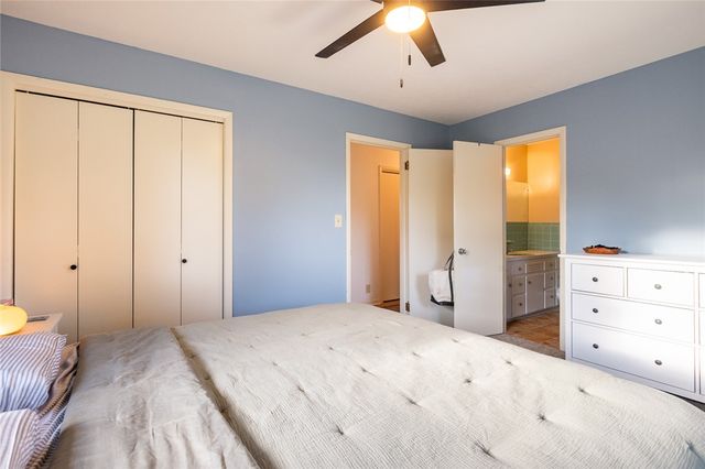 911 NW 10th Street, Bentonville, AR 72712
