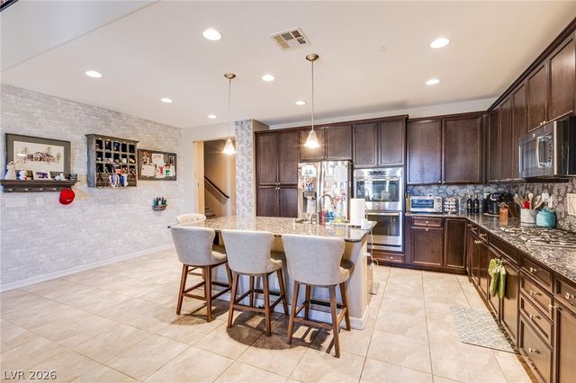 241 Desert Arroyo Court, Henderson, NV 89012