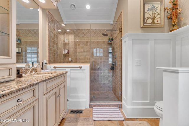 2 Alyce Lane, Rumson, NJ 07760