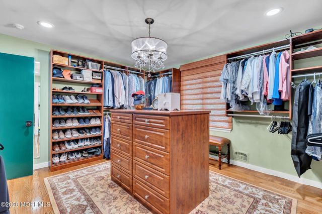 2 Alyce Lane, Rumson, NJ 07760
