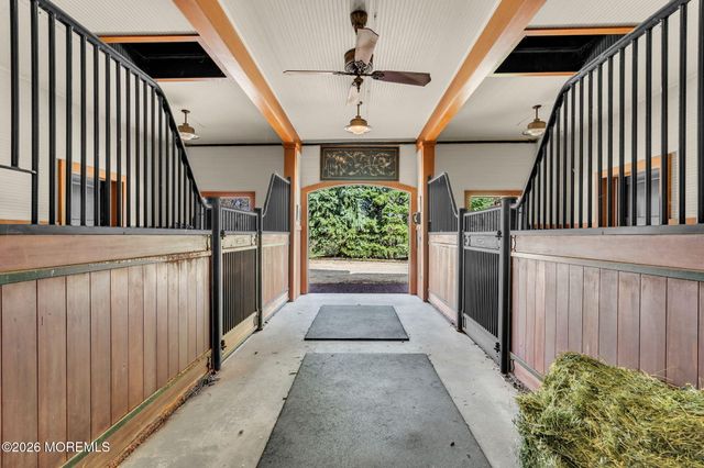 2 Alyce Lane, Rumson, NJ 07760
