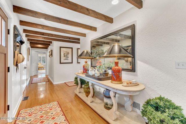 2 Alyce Lane, Rumson, NJ 07760