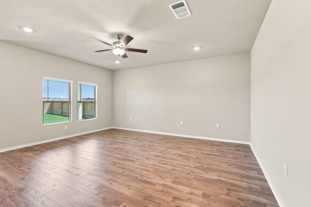 153 Ayres Horn, Cedar Creek, TX 78612