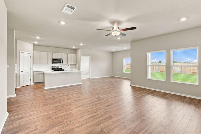 153 Ayres Horn, Cedar Creek, TX 78612