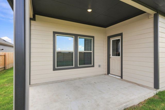 153 Ayres Horn, Cedar Creek, TX 78612