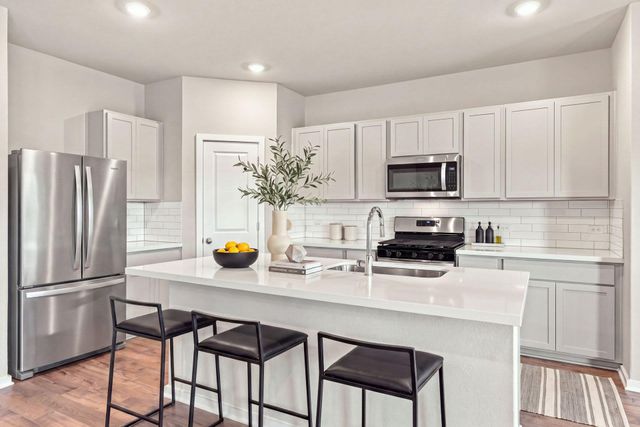 153 Ayres Horn, Cedar Creek, TX 78612