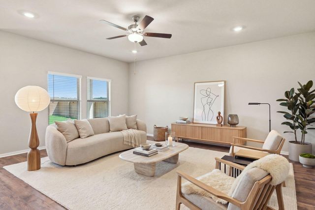 153 Ayres Horn, Cedar Creek, TX 78612