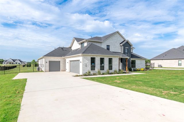 208 W Cottage Hill Parkway, Weston, TX 75009