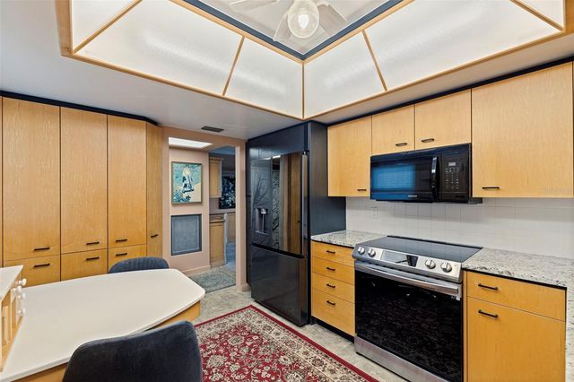 5108 BRITTANY DRIVE S 1005, St Petersburg, FL 33715