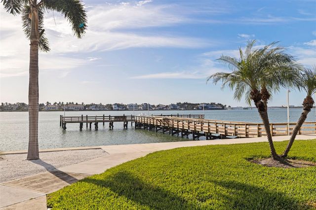 5108 BRITTANY DRIVE S 1005, St Petersburg, FL 33715