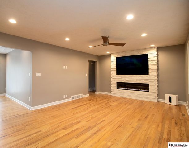 7220 York Lane, Lincoln, NE 68505