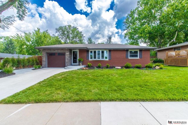 7220 York Lane, Lincoln, NE 68505