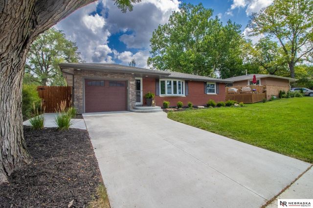 7220 York Lane, Lincoln, NE 68505