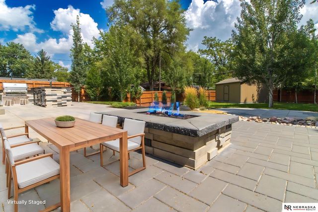 7220 York Lane, Lincoln, NE 68505