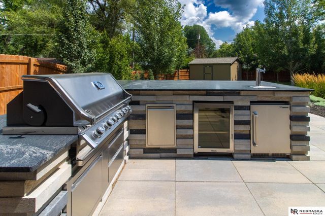 7220 York Lane, Lincoln, NE 68505