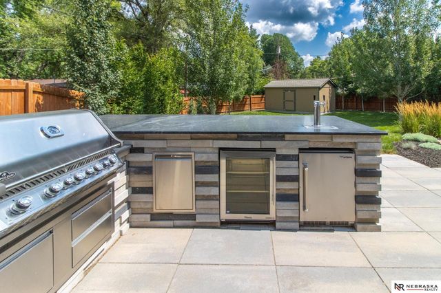 7220 York Lane, Lincoln, NE 68505