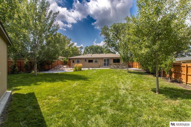 7220 York Lane, Lincoln, NE 68505