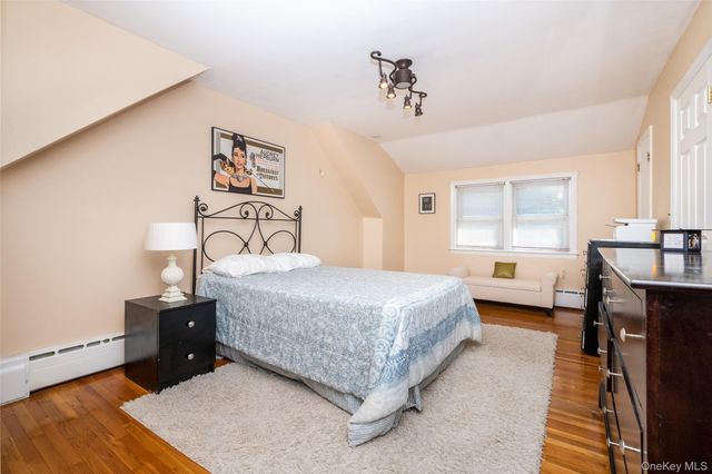 454 Swanson Drive, Thornwood, NY 10594