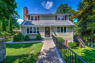 454 Swanson Drive, Thornwood, NY 10594