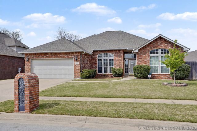 4216 W Detroit Street, Broken Arrow, OK 74012