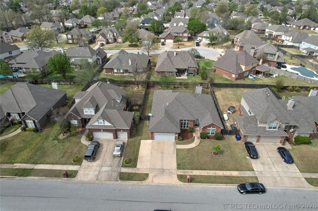 4216 W Detroit Street, Broken Arrow, OK 74012