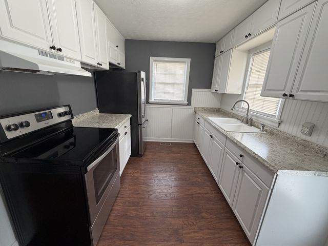 411 Moore Dr, Columbia, TN 38401