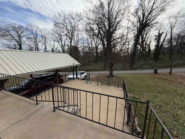 411 Moore Dr, Columbia, TN 38401