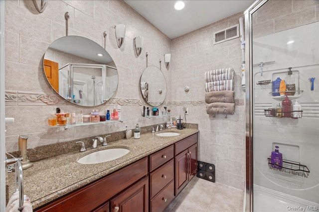1231 Lydig Avenue, Bronx, NY 10461