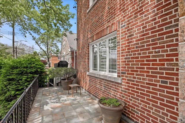 1231 Lydig Avenue, Bronx, NY 10461