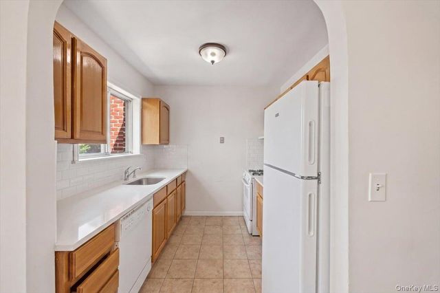 1231 Lydig Avenue, Bronx, NY 10461