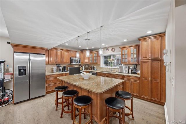 1231 Lydig Avenue, Bronx, NY 10461
