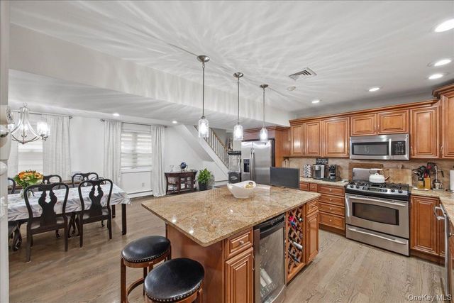 1231 Lydig Avenue, Bronx, NY 10461