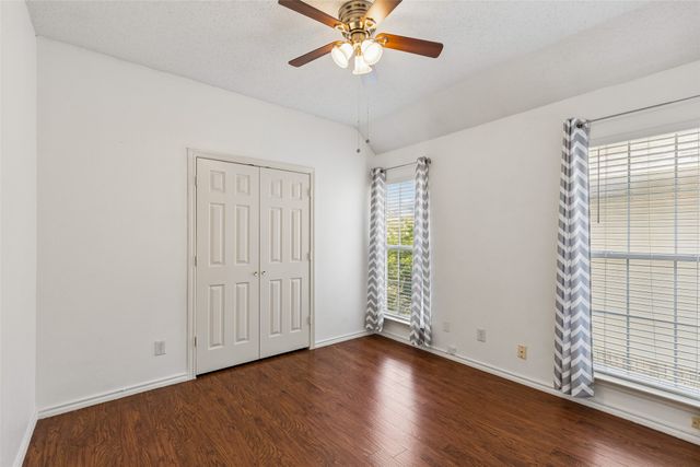2212 Meadowstone Drive, Carrollton, TX 75006